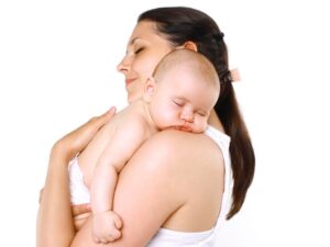 como-quitar-el-hipo-a-un-bebe